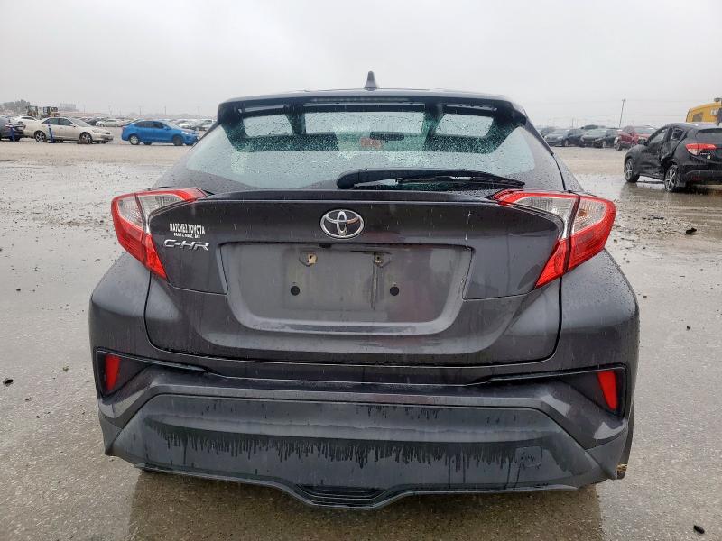 NMTKHMBX1MR135427 - 2021 TOYOTA C-HR XLE CHARCOAL photo 6