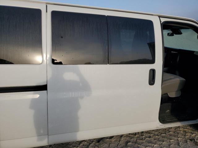 1GAZGPFG1K1207115 - 2019 CHEVROLET EXPRESS G3 LT WHITE photo 10