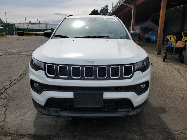 3C4NJDBN1ST517400 - 2025 JEEP COMPASS LATITUDE WHITE photo 5