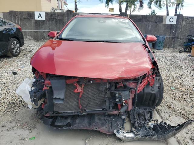 5YFEPMAE3MP184560 - 2021 TOYOTA COROLLA LE RED photo 5