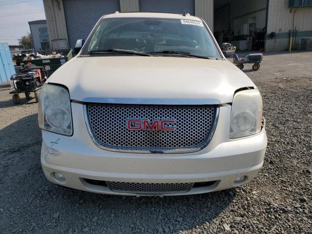 1GKS2EEF6BR287537 - 2011 GMC YUKON DENALI WHITE photo 5