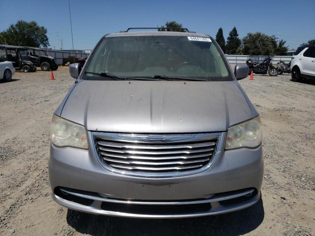 2C4RC1BG1DR722152 - 2013 CHRYSLER TOWN & COU TOURING ვერცხლისფერი ფოტო 5