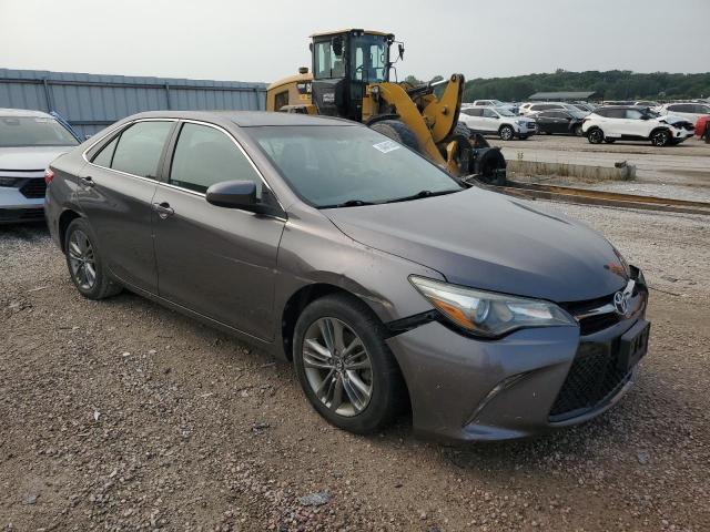 4T1BF1FK4HU287171 - 2017 TOYOTA CAMRY LE SILVER photo 4