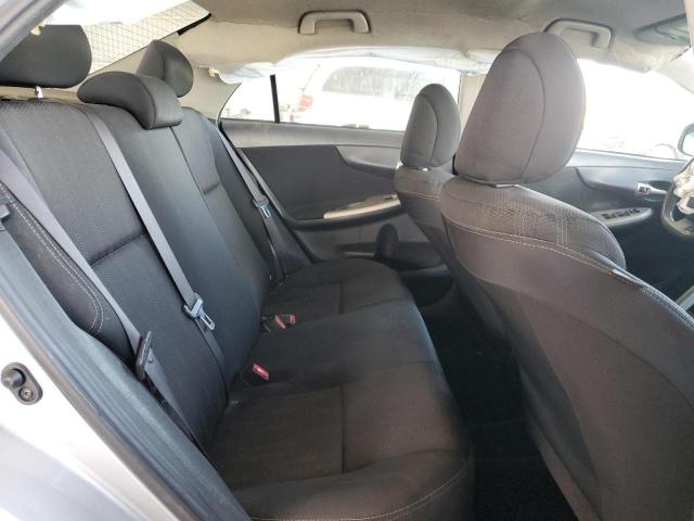 5YFBU4EE4CP036129 - 2012 TOYOTA COROLLA BASE ვერცხლისფერი ფოტო 10