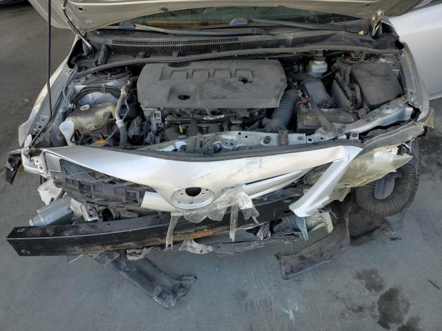 5YFBU4EE4CP036129 - 2012 TOYOTA COROLLA BASE ვერცხლისფერი ფოტო 11