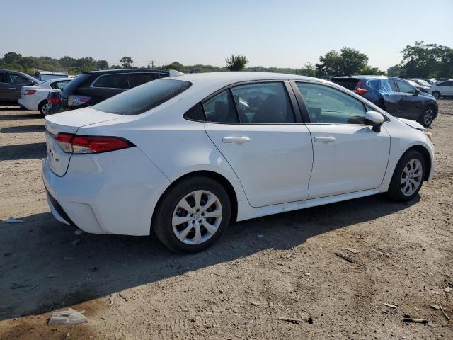 5YFEPMAE5NP328594 - 2022 TOYOTA COROLLA LE WHITE photo 3