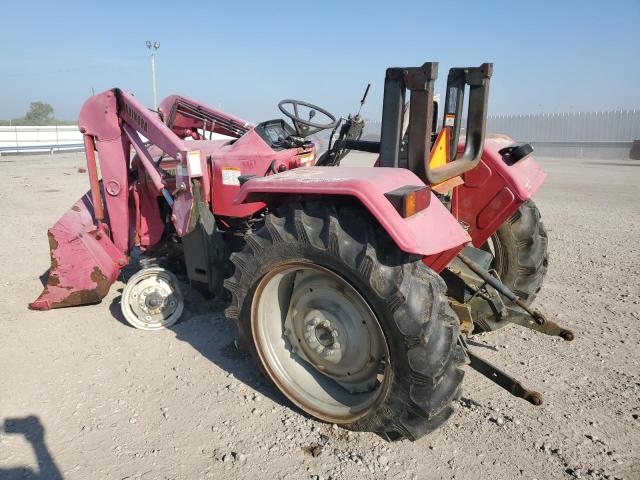 0000000000MBCN819 - 2009 OTHR TRACTOR RED photo 3