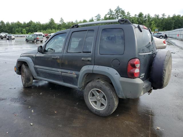 1J4GL38K15W650922 - 2005 JEEP LIBERTY RENEGADE BLACK photo 2