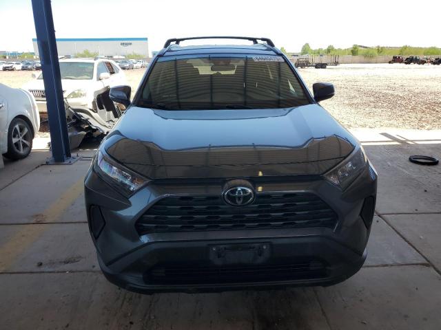 2T3G1RFV3LW092658 - 2020 TOYOTA RAV4 LE ნაცრისფერი ფოტო 5