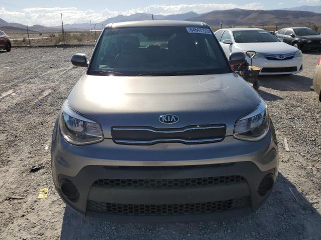 KNDJN2A27J7615185 - 2018 KIA SOUL CHARCOAL photo 5