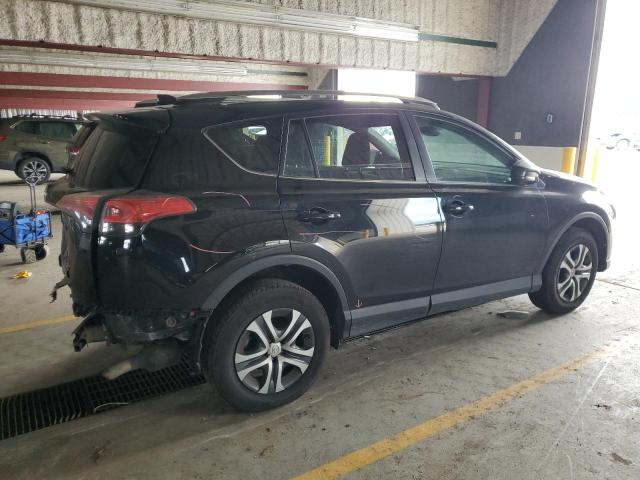 2T3BFREV8HW677613 - 2017 TOYOTA RAV4 LE შავი ფოტო 3