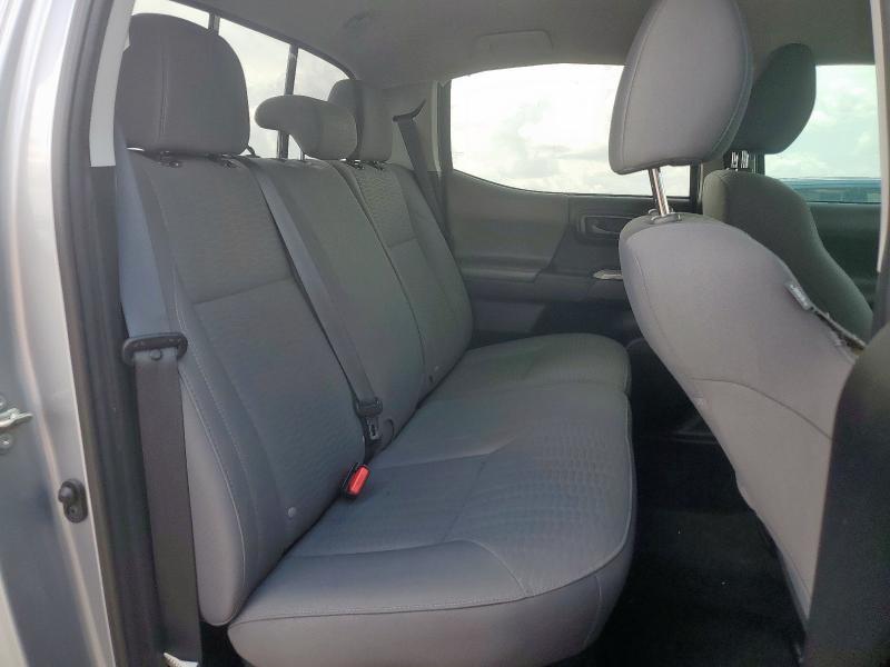 5TFAZ5CN1KX080076 - 2019 TOYOTA TACOMA DOUBLE CAB Сріблястий фото 10