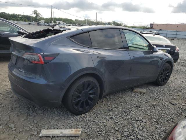 5YJYGDEE5MF088173 - 2021 TESLA MODEL Y GRAY photo 3