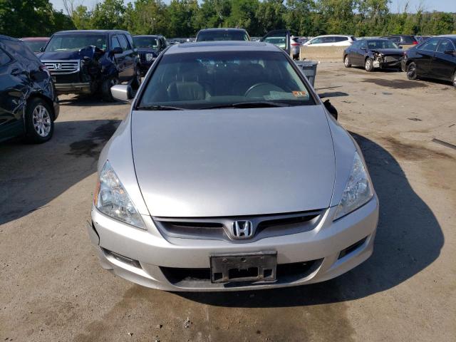 1HGCM82657A008327 - 2007 HONDA ACCORD EX SILVER photo 5