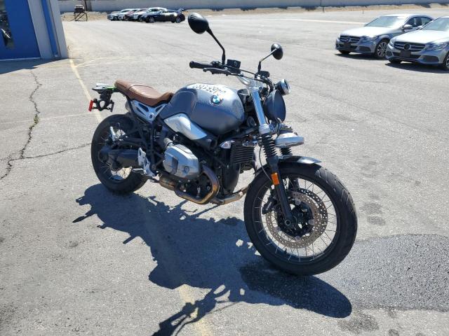 WB10J3303KZ795051 - 2019 BMW R NINE T SCRAMBLER GRAY photo 1
