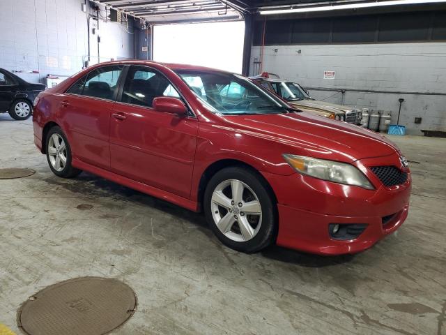 4T1BF3EK6BU117804 - 2011 TOYT CAMRY BASE RED photo 4