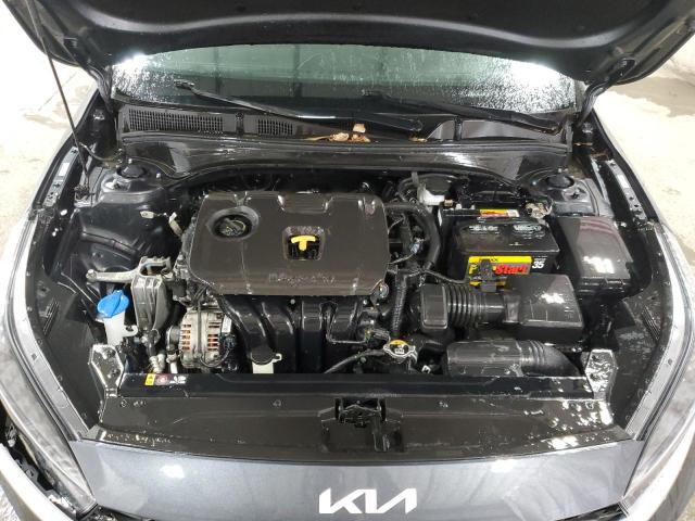 3KPF24AD5PE552866 - 2023 KIA FORTE LX GRAY photo 11