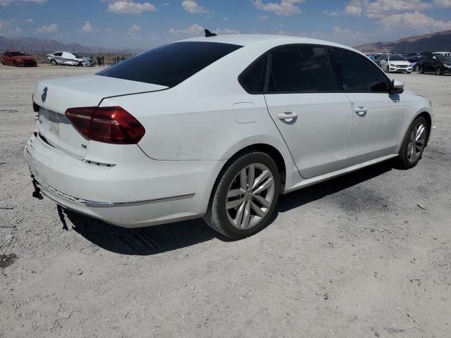 1VWLA7A32KC002486 - 2019 VOLKSWAGEN PASSAT WOLFSBURG WHITE photo 3
