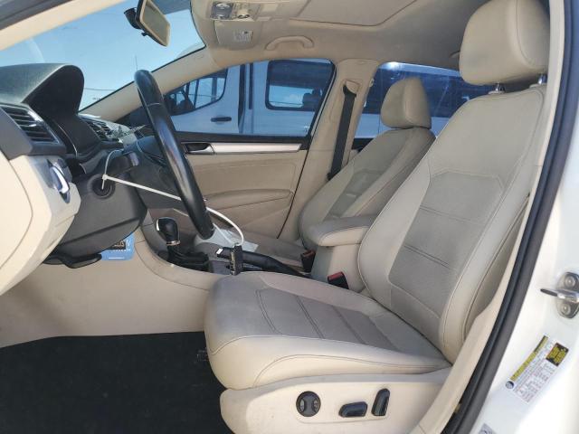 1VWLA7A32KC002486 - 2019 VOLKSWAGEN PASSAT WOLFSBURG WHITE photo 7