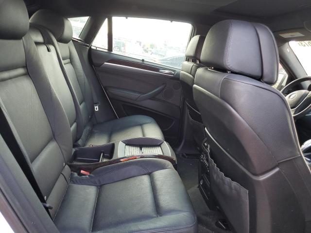 5UXFG2C5XCLX09562 - 2012 BMW X6 XDRIVE35I WHITE photo 11