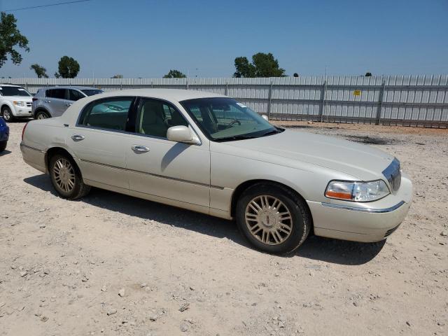 1LNHM82V87Y612100 - 2007 LINCOLN TOWN CAR SIGNATURE LIMITED WHITE photo 4