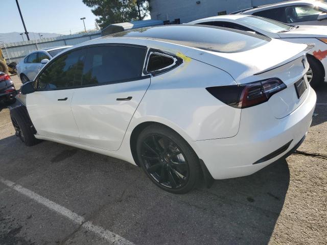 5YJ3E1EA2LF661475 - 2020 TESLA MODEL 3 WHITE photo 2