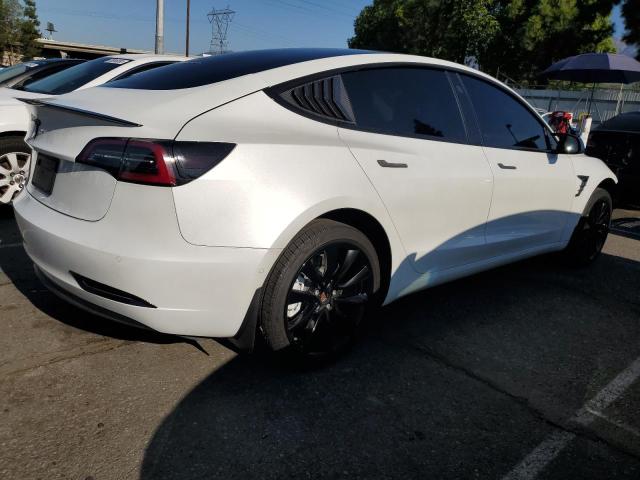 5YJ3E1EA2LF661475 - 2020 TESLA MODEL 3 WHITE photo 3