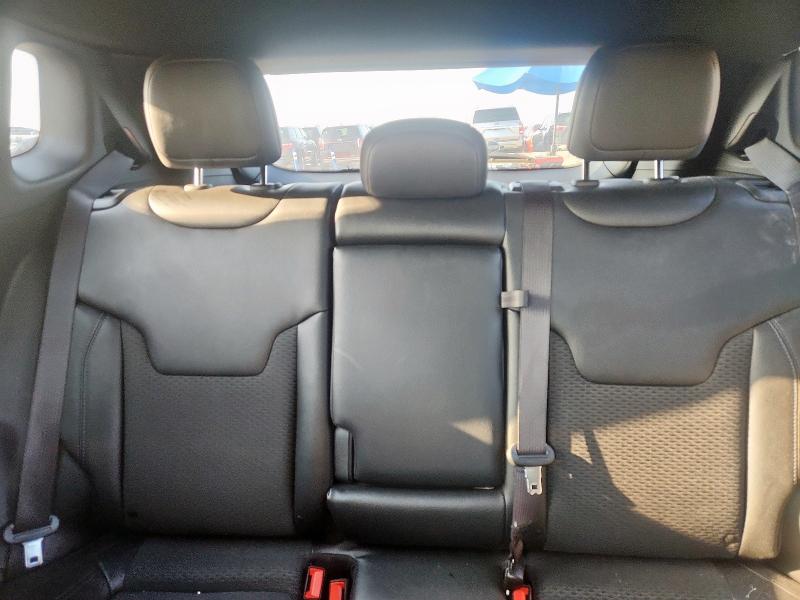 3C4NJDBN2RT577888 - 2024 JEEP COMPASS LATITUDE 灰色 照片 10