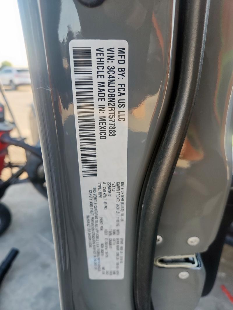 3C4NJDBN2RT577888 - 2024 JEEP COMPASS LATITUDE 灰色 照片 13