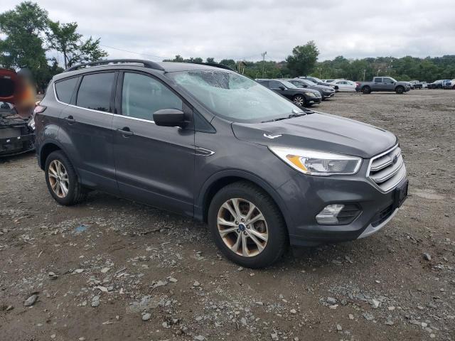 1FMCU9GD4JUB98232 - 2018 FORD ESCAPE SE ნაცრისფერი ფოტო 4