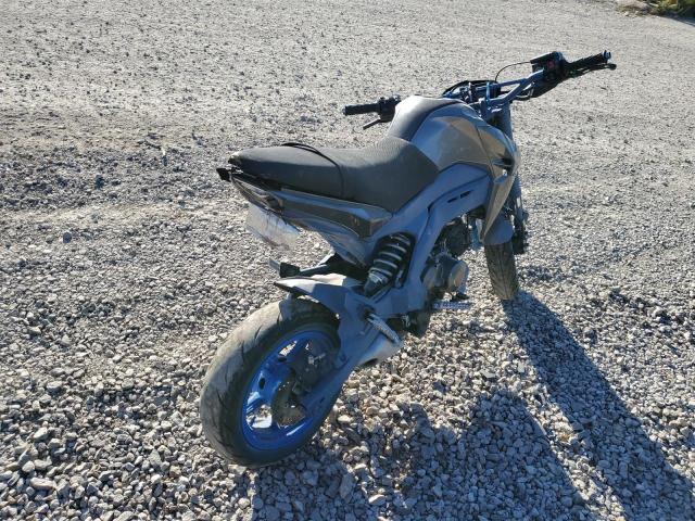 JKABRRJ1XHDA06965 - 2017 KAWASAKI BR125 J GRAY photo 4