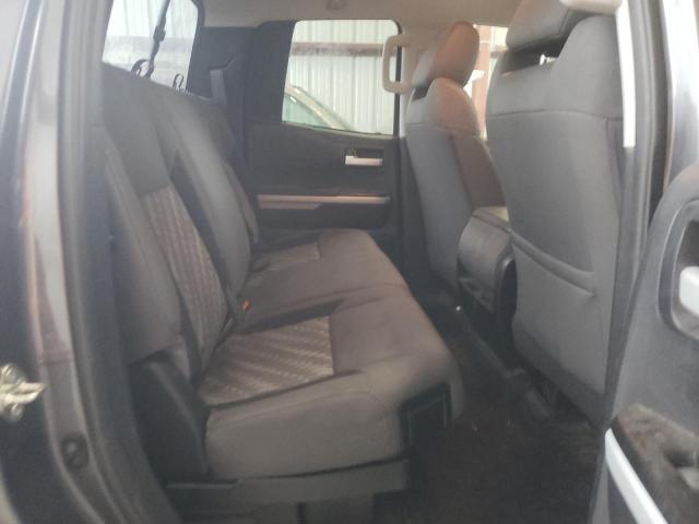 5TFCY5F19KX025427 - 2019 TOYOTA TUNDRA DOUBLE CAB SR/SR5 GRAY photo 10