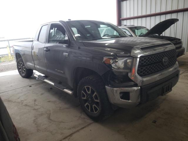 5TFCY5F19KX025427 - 2019 TOYOTA TUNDRA DOUBLE CAB SR/SR5 GRAY photo 4