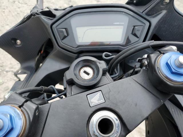 MLHPC4464G5300842 - 2016 HONDA CBR500 R BLACK photo 7