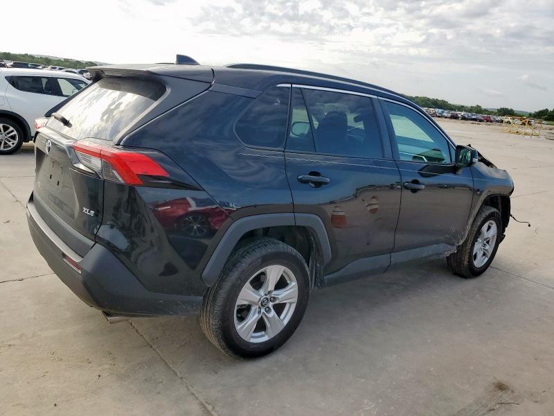 2T3W1RFVXLW097934 - 2020 TOYOTA RAV4 XLE BLACK photo 3