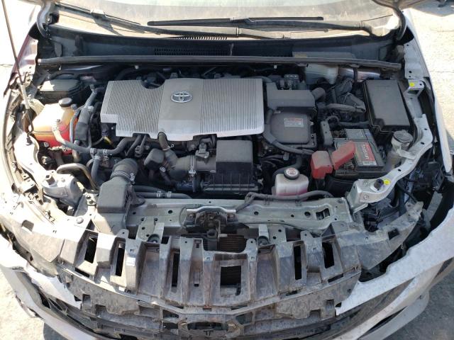 JTDKARFP0H3011024 - 2017 TOYOTA PRIUS PRIM ვერცხლისფერი ფოტო 11