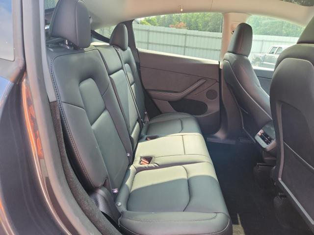 7SAYGDEF9RA322556 - 2024 TESLA MODEL Y GRAY photo 10