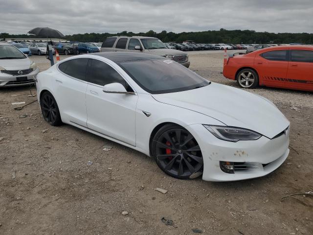 5YJSA1E2XLF403088 - 2020 TESLA MODEL S WHITE photo 4