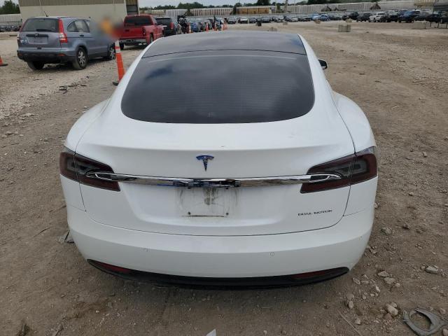 5YJSA1E2XLF403088 - 2020 TESLA MODEL S WHITE photo 6