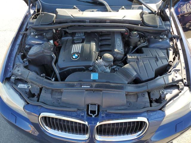 WBAPK7C58BA820622 - 2011 BMW 328 XI BLUE photo 11