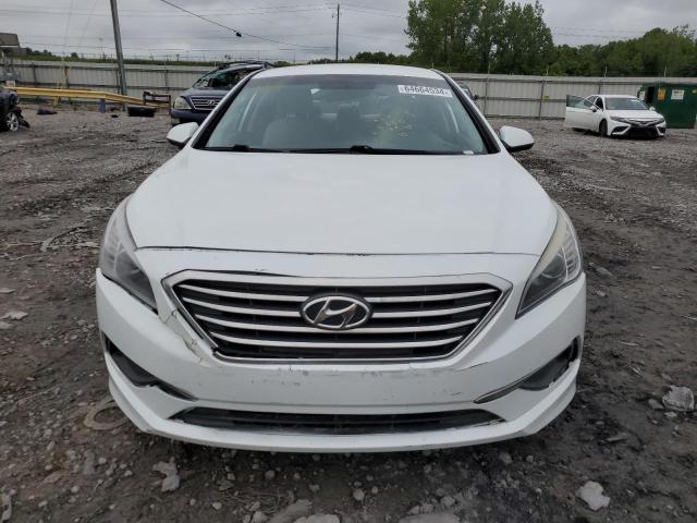 5NPE24AF5HH518677 - 2017 HYUNDAI SONATA SE WHITE photo 5