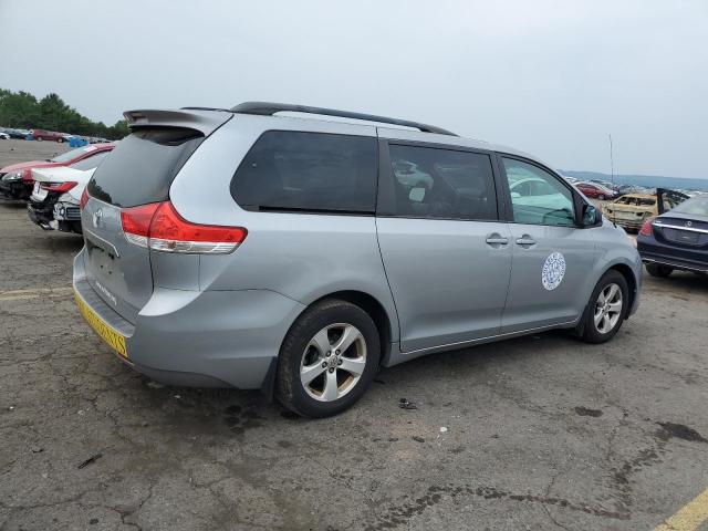 5TDKK3DC1ES505428 - 2014 TOYOTA SIENNA LE SILVER photo 3