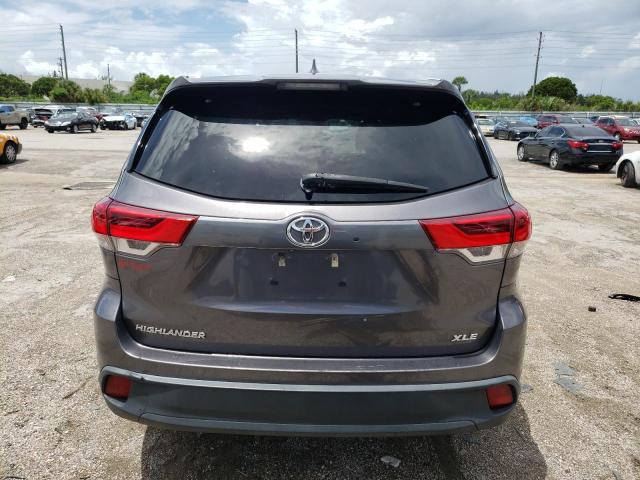 5TDKZRFH5KS570351 - 2019 TOYOTA HIGHLANDER SE GRAY photo 6