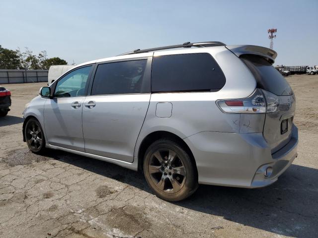 5TDXK3DCXCS182595 - 2012 TOYOTA SIENNA SPORT SILVER photo 2