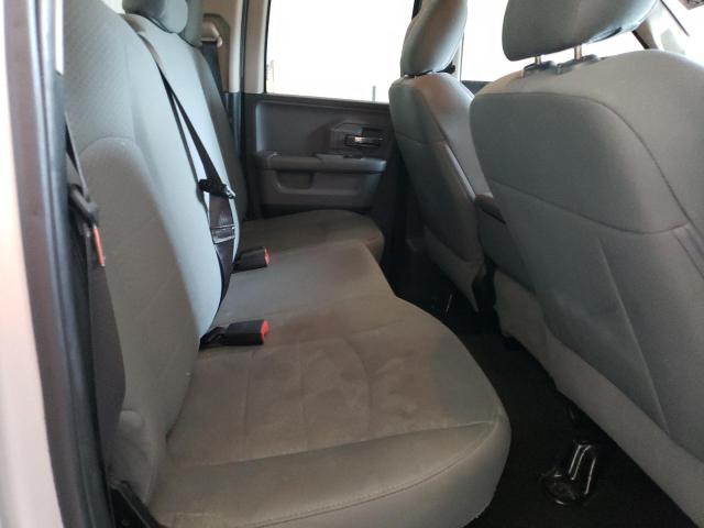 1C6RR7GG8JS307132 - 2018 RAM 1500 SLT Արծաթագույն լուսանկար 10