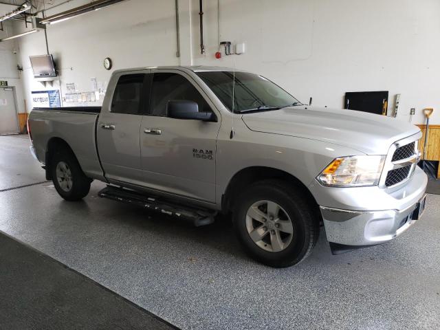 1C6RR7GG8JS307132 - 2018 RAM 1500 SLT Արծաթագույն լուսանկար 4