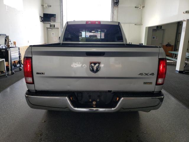 1C6RR7GG8JS307132 - 2018 RAM 1500 SLT Արծաթագույն լուսանկար 6