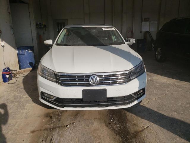 1VWBA7A36JC037493 - 2018 VOLKSWAGEN PASSAT SE WHITE photo 5