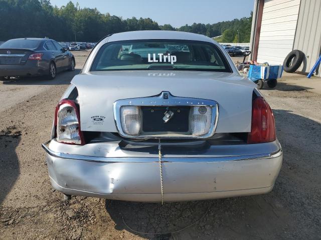 1LNHM83W31Y703211 - 2001 LINCOLN TOWN CARTIER SILVER photo 6