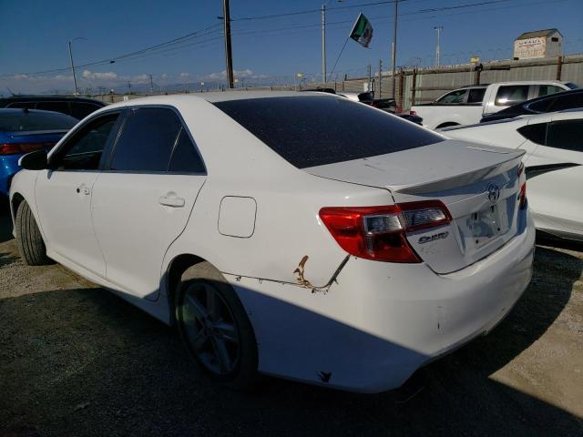 4T1BF1FK2CU140081 - 2012 TOYOTA CAMRY 4D 2 BASE RED photo 2